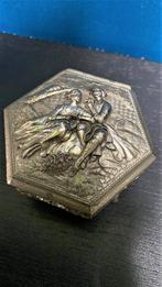 Magnifique ancienne boite à bijoux, Enlèvement ou Envoi