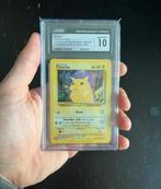 Pikachu - graded Pokémon kaart, Hobby en Vrije tijd, Ophalen of Verzenden, Nieuw