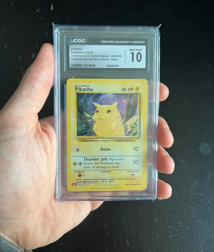 Pikachu - graded Pokémon kaart, Hobby en Vrije tijd, Verzamelkaartspellen | Pokémon, Nieuw, Ophalen of Verzenden