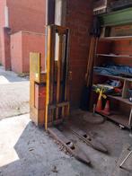 Elektrische stapelaar, Ophalen, Stapelaar