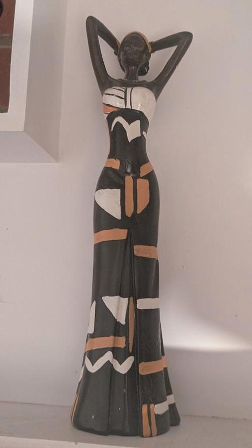 Afrikaanse vrouw beeld – decoratie, Antiek en Kunst, Kunst | Beelden en Houtsnijwerken, Ophalen of Verzenden