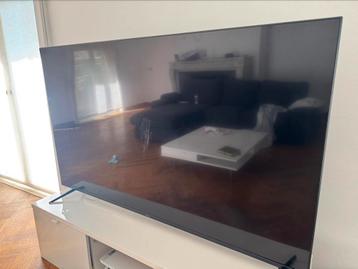 TV peaq 4K FULL HD 70 Inch beschikbaar voor biedingen