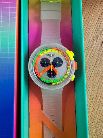 Montre Swatch Neon Jelly disponible aux enchères