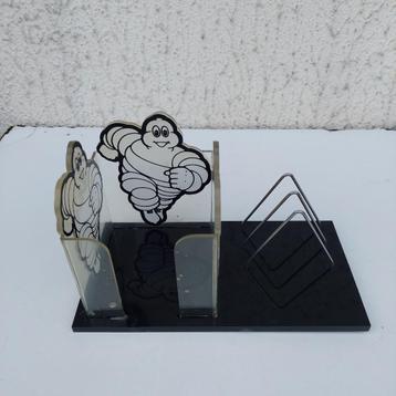 MICHELIN BIBENDUM BRIEVENHOUDER NOTITIEBLOK BANDEN 1980 beschikbaar voor biedingen