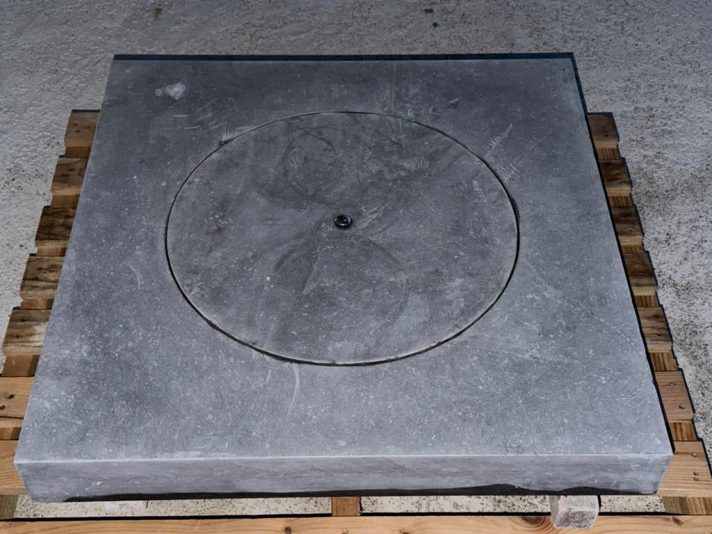 Regard de visite en pierre bleue, Jardin & Terrasse, Pavé & Dalles, Comme neuf, Autres matériaux, Enlèvement