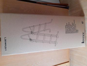 Intex ladder voor zwembad ( nog in doos) + grondzeil, Enlèvement, Neuf, Tapis de sol