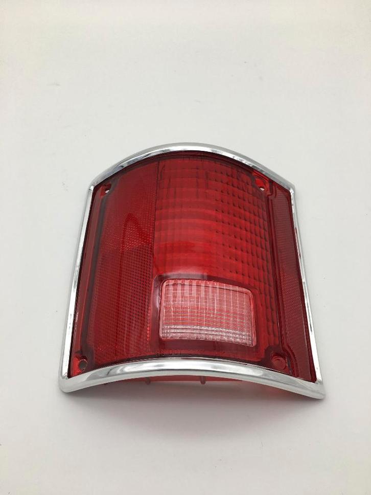 Te koop Achterlicht kap links chroom chevrolet k5 blazer c10, Auto-onderdelen, Klein materiaal, Amerikaanse onderdelen, Oldtimer onderdelen