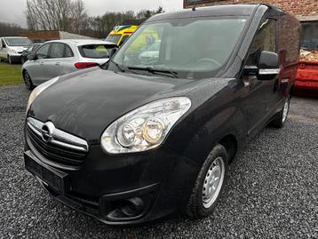 Opel Combo 1.3CDTI 2018 105 000 km cargo léger, Autos, Opel, Autres modèles, Achat, Euro 6, Entreprise