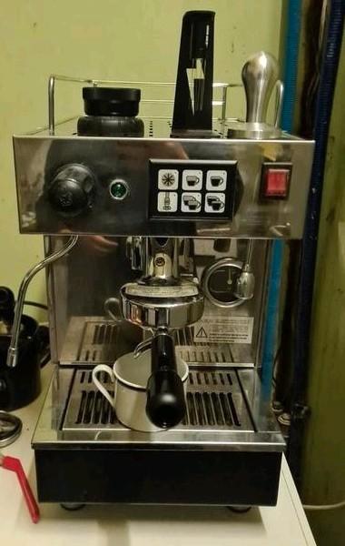 BFC       ALA DI VITTORIA, Elektronische apparatuur, Koffiezetapparaten, Zo goed als nieuw, Ophalen
