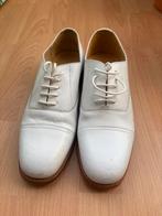 Chaussures de costume blanches MT 42, Enlèvement ou Envoi, Comme neuf, Blanc