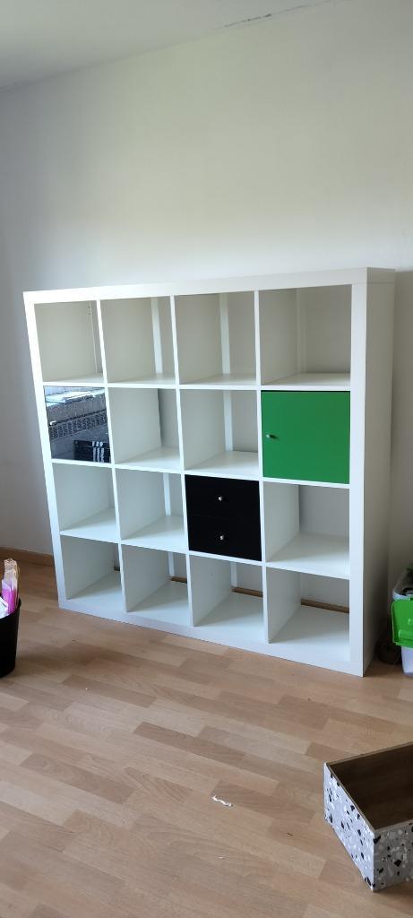 Boekenkast Ikea Kallax 4x4, Huis en Inrichting, Kasten | Boekenkasten, Gebruikt, 100 tot 150 cm, 100 tot 150 cm, Ophalen