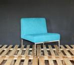 joli fauteuil vintage retapissé en velours turquoise, Maison & Meubles, Fauteuils, Comme neuf, Strak - vintage en toch hedendaags