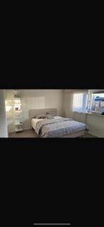 Te koop: 2-persoonsbed 160 cm zo goed als nieuw (leenbakker), Enlèvement, Comme neuf