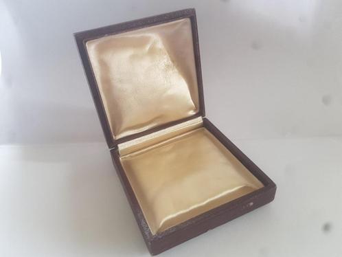 vintage kartonnen juwelendoosje, Handtassen en Accessoires, Antieke sieraden, Overige typen, Overige materialen, Ophalen of Verzenden