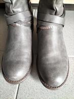 Korte laarzen ..maat 39, Enlèvement