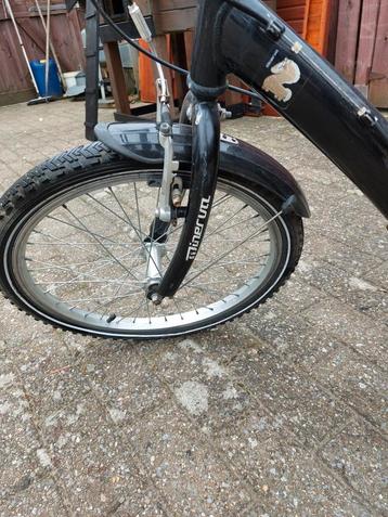 Een Minerva  20 inch  Jongensfiets met 6 versnellingen   beschikbaar voor biedingen
