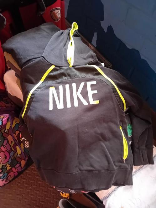 Kledij jongens volledige doos verhuizersdoos vol, Kinderen en Baby's, Kinderkleding | Maat 140, Ophalen