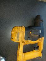 Dewalt machines, Ophalen