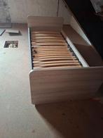 Bed, Huis en Inrichting, Slaapkamer | Bedden, Ophalen, Eenpersoons, Bruin, Zo goed als nieuw