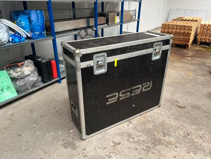 2 flightcases te koop, Muziek en Instrumenten, Behuizingen en Koffers, Zo goed als nieuw, Flightcase, Ophalen