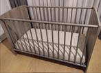 Volledig babybed in uitstekende staat + matras — Slechts 40€, Kinderen en Baby's, Babywiegjes en Ledikanten, Ophalen, Gebruikt