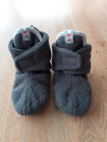 Lodger slofjes maatindicatie 6 maanden beschikbaar voor biedingen