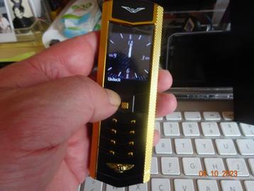 GSM VERTU Modèle "Bentley" 2 SIM / BT