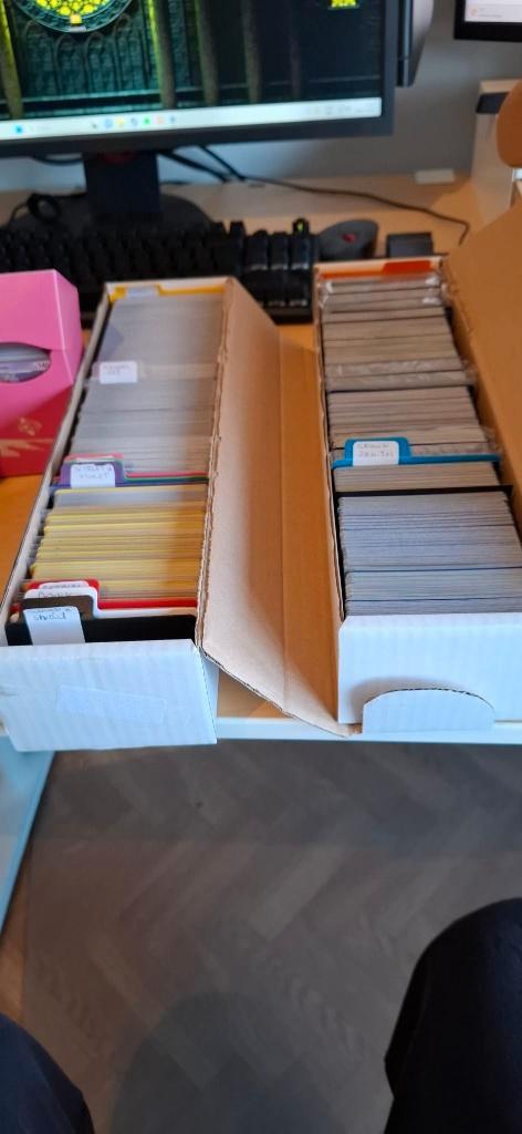 Pokemon Bulk (crown zenith, prismatic, 151, etc...), Hobby en Vrije tijd, Verzamelkaartspellen | Pokémon, Losse kaart, Ophalen