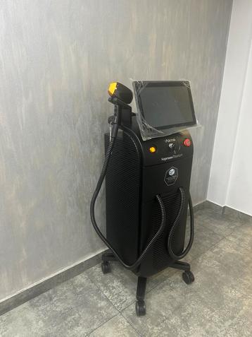 Soprano titanium machine laser epilation definitive beschikbaar voor biedingen