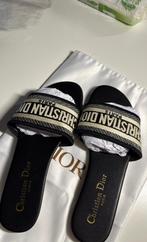 Luxe slippers, Ophalen of Verzenden, Zwart, Slippers