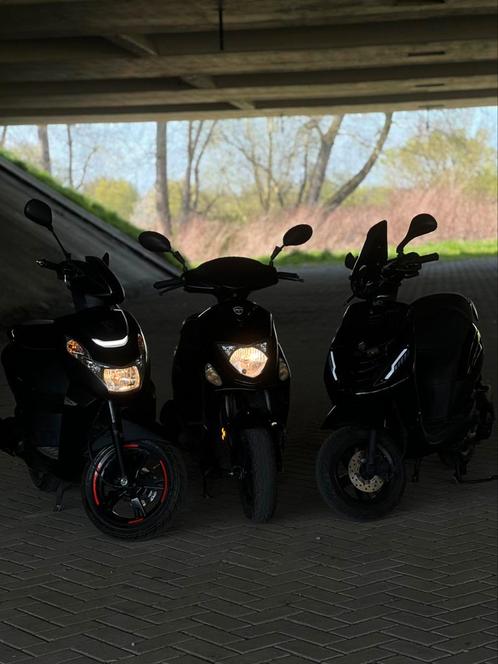 Piaggio Zip 50cc 4-takt -Loopt perfect., Fietsen en Brommers, Scooters | Piaggio, Zip, Ophalen