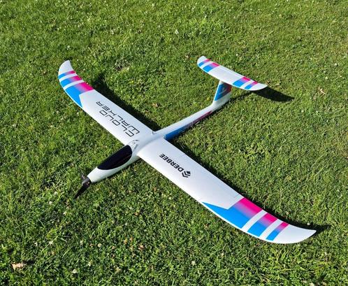 Vends cloud walker  de chez derbee (neuf 3vols) + kdo, Hobby en Vrije tijd, Modelbouw | Radiografisch | Vliegtuigen, Nieuw, Elektro