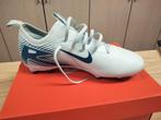 Voetbalschoenen Nike, Sport en Fitness, Voetbal, Ophalen of Verzenden, Nieuw, Schoenen