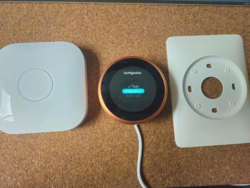 Nest learning thermostaat v3, koper, Doe-het-zelf en Bouw, Thermostaten, Zo goed als nieuw, Slimme thermostaat, Ophalen