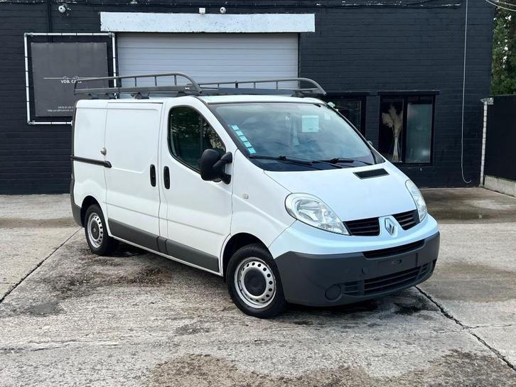 Renault trafic / LICHTEVRACHT / 3zit / met keuring!!, Auto's, Bestelwagens en Lichte vracht, Bedrijf, Te koop, Achteruitrijcamera
