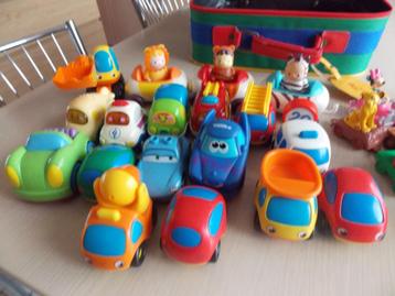 Koffer met auto's beschikbaar voor biedingen