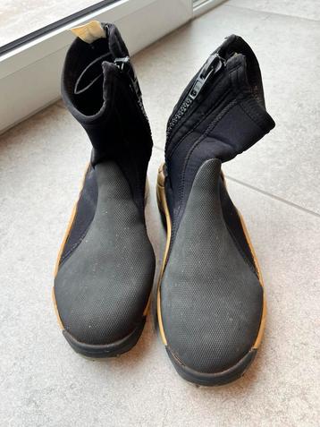 Duikbotjes Scubapro S (mt 36-38) beschikbaar voor biedingen
