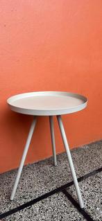 Petite table d'appoint, Huis en Inrichting, Tafels | Bijzettafels, Ophalen, Minder dan 45 cm, Minder dan 55 cm, Metaal of Aluminium