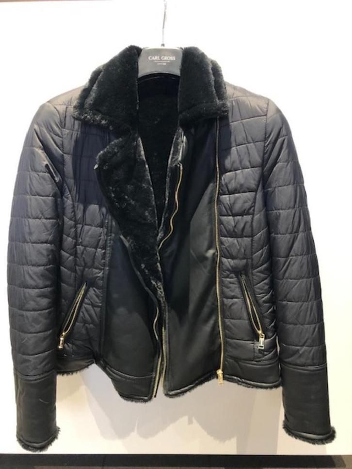 damesvest met bont, Kleding | Dames, Jassen | Winter, Zo goed als nieuw, Maat 38/40 (M), Zwart, Ophalen