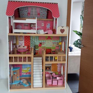 Poppenhuis beschikbaar voor biedingen