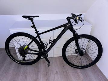 Mountainbike Cube (Carbon) beschikbaar voor biedingen
