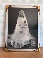 Mooie art deco kader met communiefoto, Antiek en Kunst, Kunst | Tekeningen en Fotografie, Ophalen