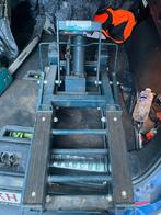 Motort krik goed werkend, Ophalen