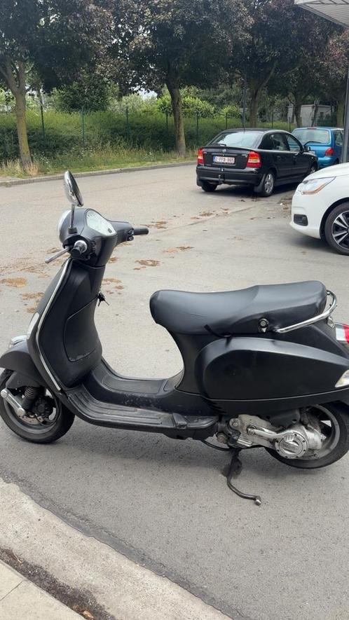 Vespa lx 50 4t b klasse, Fietsen en Brommers, Scooters | Vespa, Vespa LX, Klasse B (45 km/u), Benzine, Ophalen
