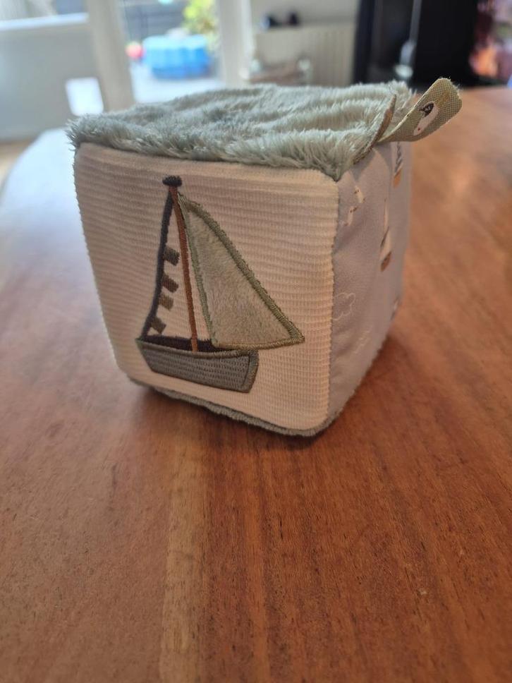 Zacht baby speelblok met zeilboot motief, Kinderen en Baby's, Dekens, Slaapzakjes en Inbakerproducten, Gebruikt, Verzenden