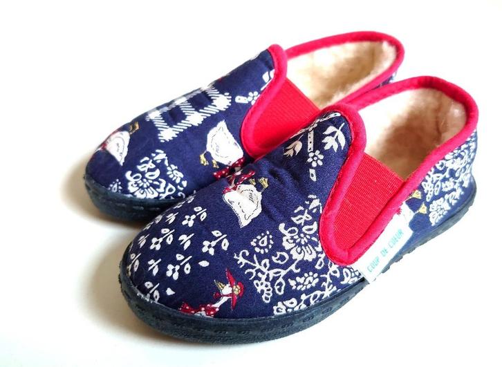 Pantoffels maat 24 : Coup de Coeur - France - nieuwstaat, Kinderen en Baby's, Kinderkleding | Schoenen en Sokken, Zo goed als nieuw
