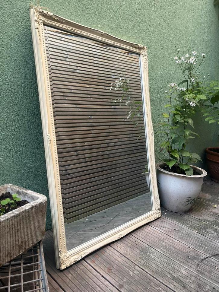 Vintage landelijke spiegel crème – 98x68 cm, brocante stijl, Antiek en Kunst, Curiosa en Brocante, Ophalen