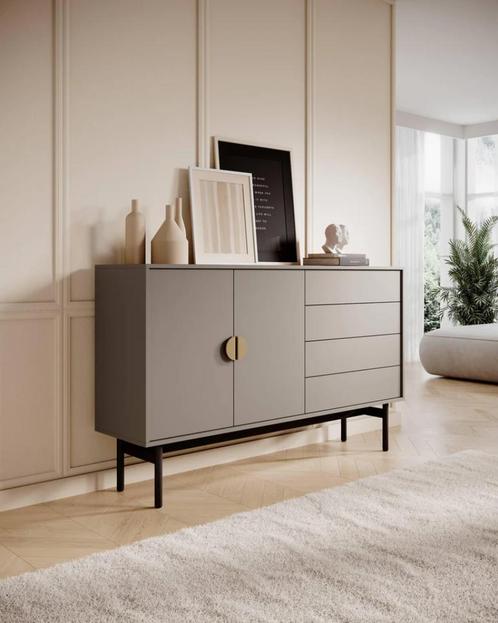dressoir kast met zwart staal, Nieuwstaat, Huis en Inrichting, Kasten | Dressoirs, Zo goed als nieuw, Ophalen