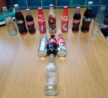 Collection de 13 bouteilles de Coca-Cola