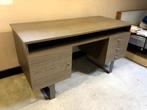 Vintage bureau uit de jaren 80, Huis en Inrichting, Bureaus, Ophalen, Gebruikt, Bureau